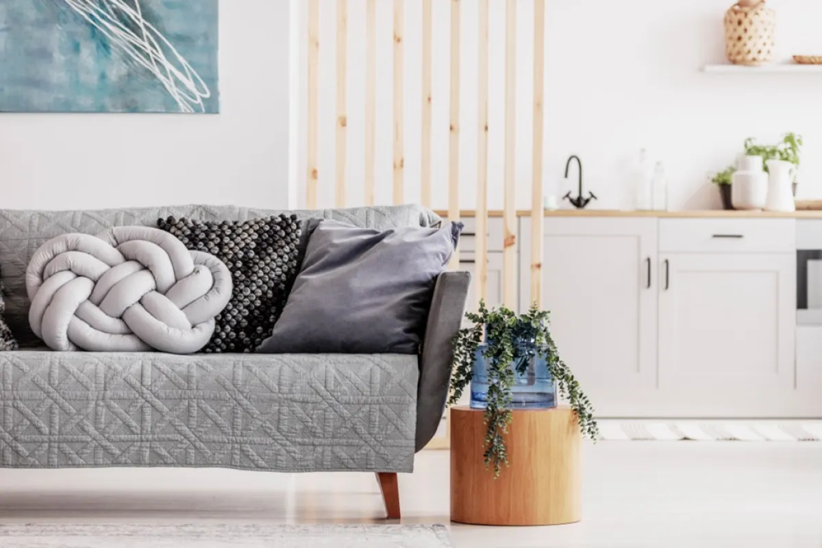 حاجز بين المطبخ وغرفة الجلوس