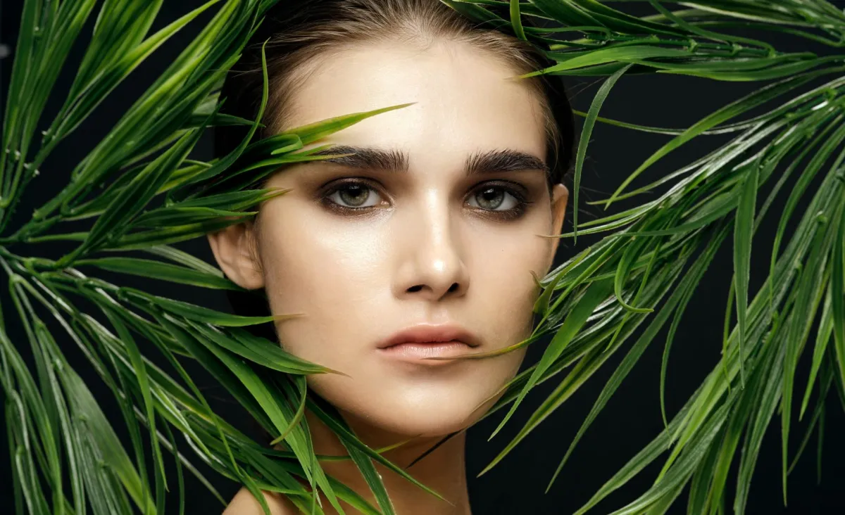 طريقة تطبيق مكياج خفيف لصاحبات البشرة الجافة في رمضان 2023