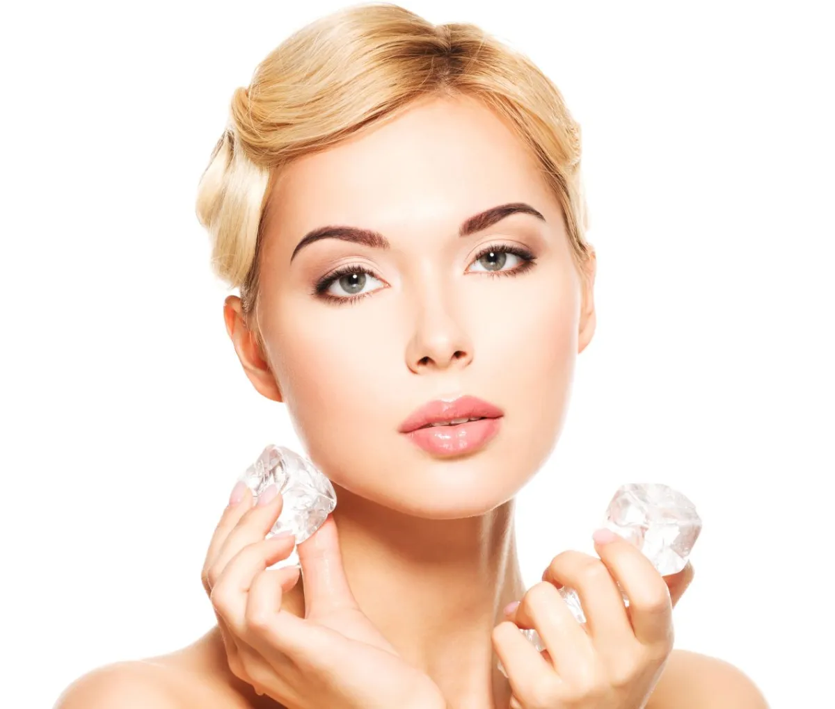 أبرز فوائد الثلج للشعر