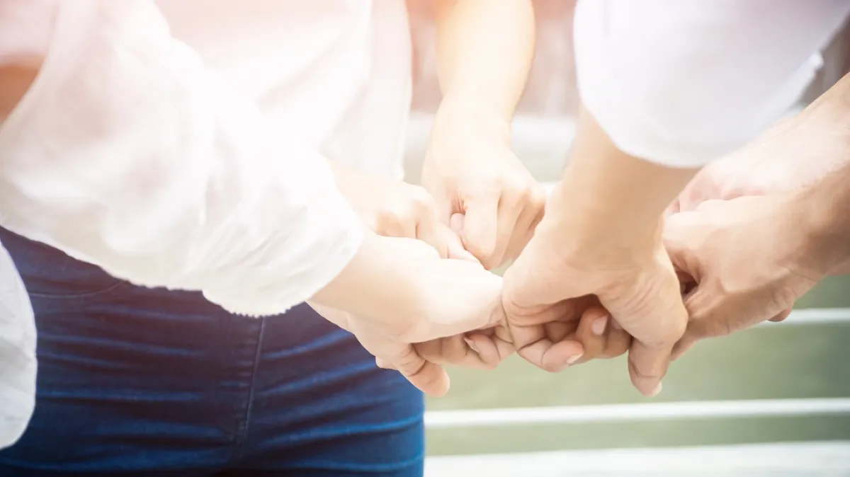 صورة تعبيرية للتكاتف العالمي