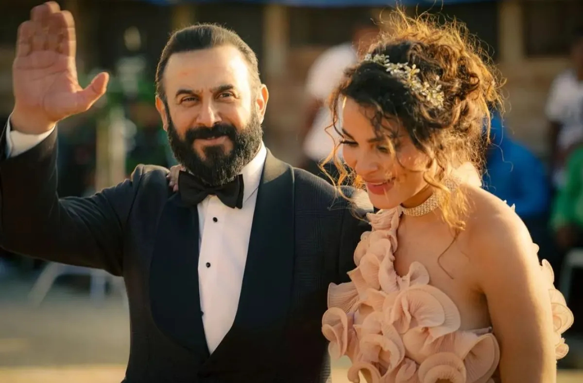 مشهد من مسلسل  "وأخيراً"  - صورة من صفحة قصي خولي على انستغرام