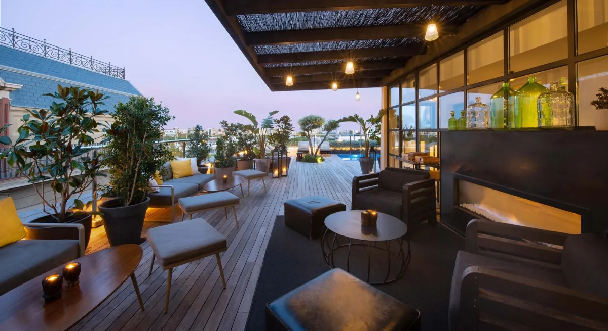 جلسات خارجية في فندق سيراس برشلونة