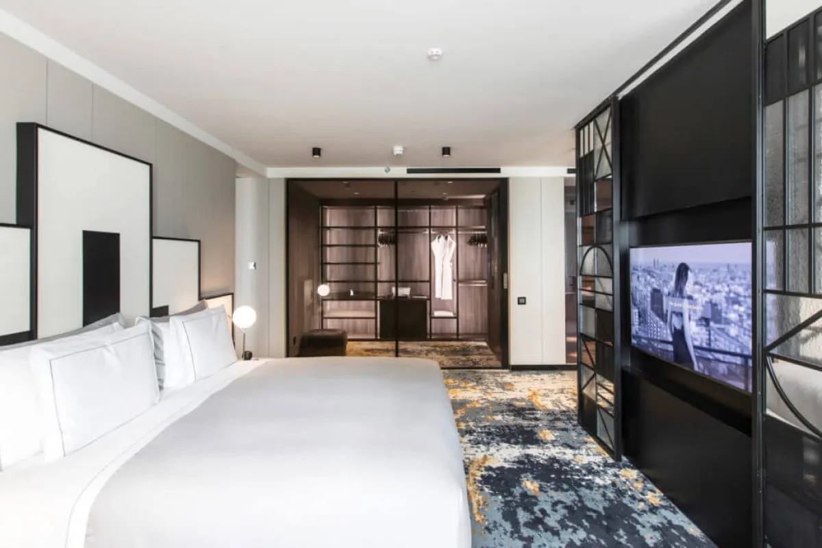 لقطة لأحد الغرف في فندق صوفيا برشلونة