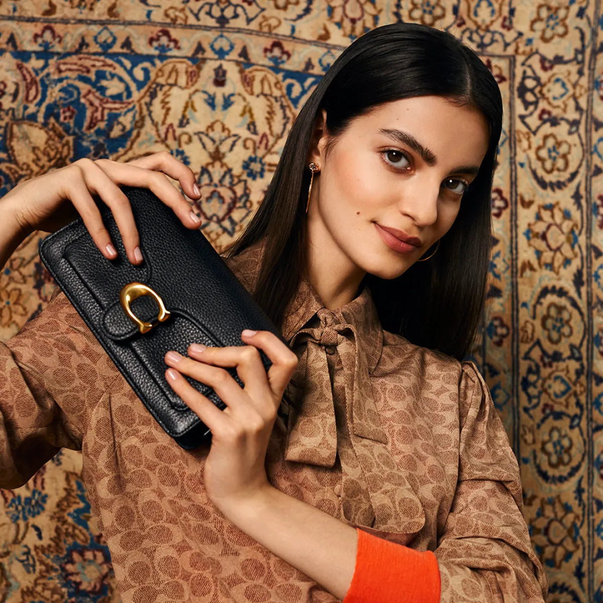 آنا كيرجوسكينا  لحملة احتفال بشهر رمضان