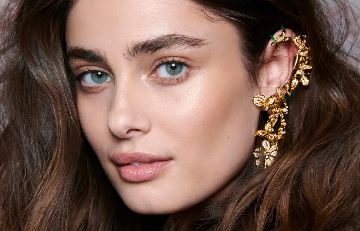 رفع الوجه بالمكياج Facelift Makeup