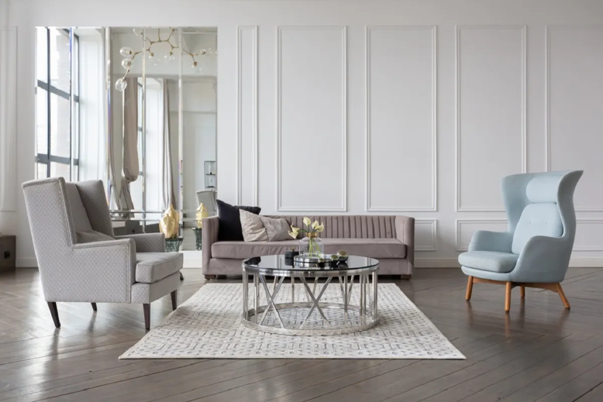 ديكورات منفذة من الجبس على جدار الصالة