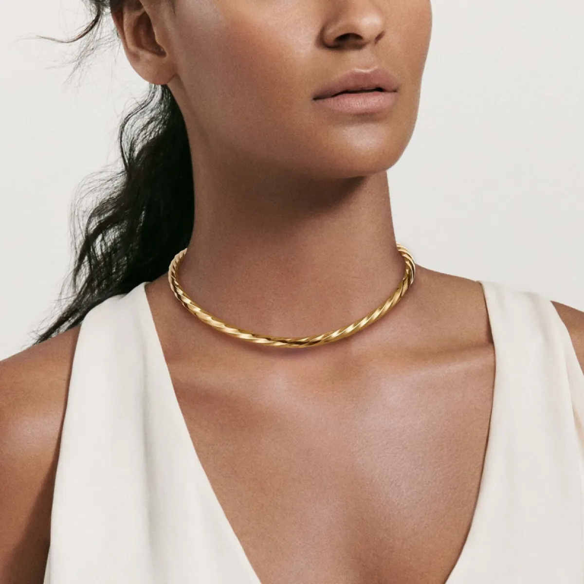 قلادة Collar  من توقيع David Yurman