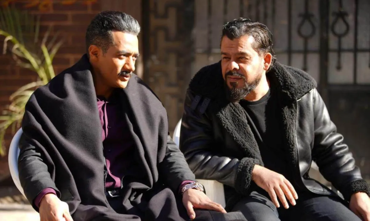 منذر رياحنة ومحمد رمضان من كواليس جعفر العمدة - الصورة من حساب منذر على الفيس بوك