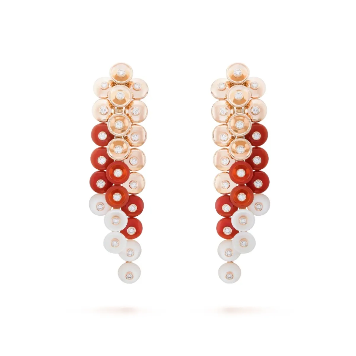 أقراط Bouton d'or من فان كليف آند أربلز  Van Cleef & Arpels