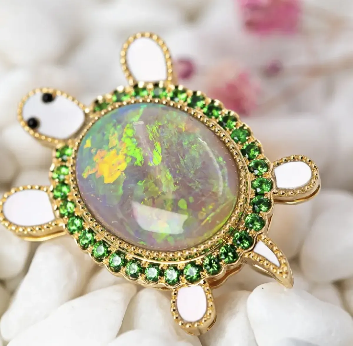 بروش السلحفاة الصغيرة من Cindy xu