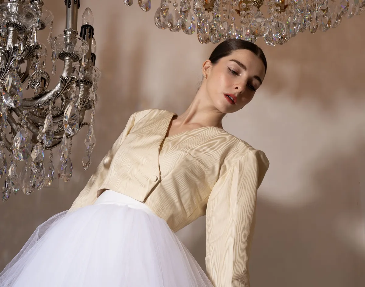 من تصاميم آلاء أحمد ضمن تشكيلتها الأخيرة - الصورة من المصدر 