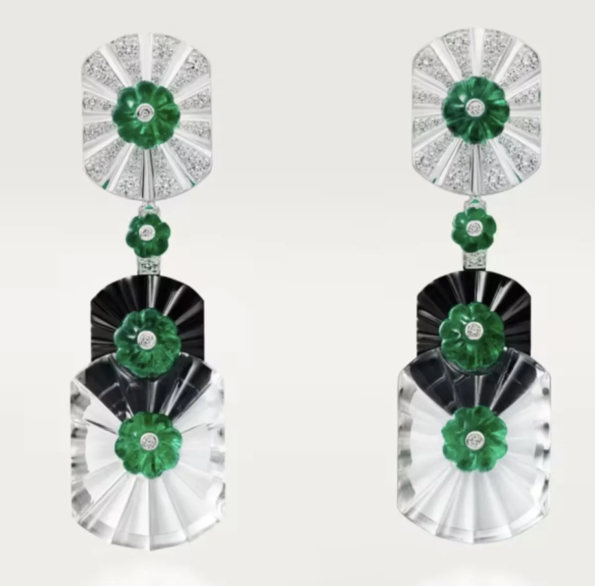 أقراط من مجموعة سيزيام سانس بار لدار كارتييه Cartier