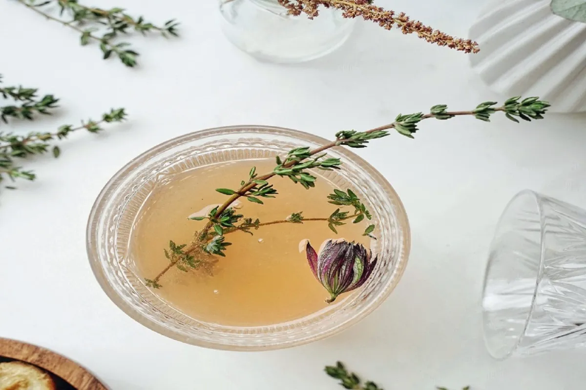 فوائد شرب ماء الزعتر (المصدر:pexels)