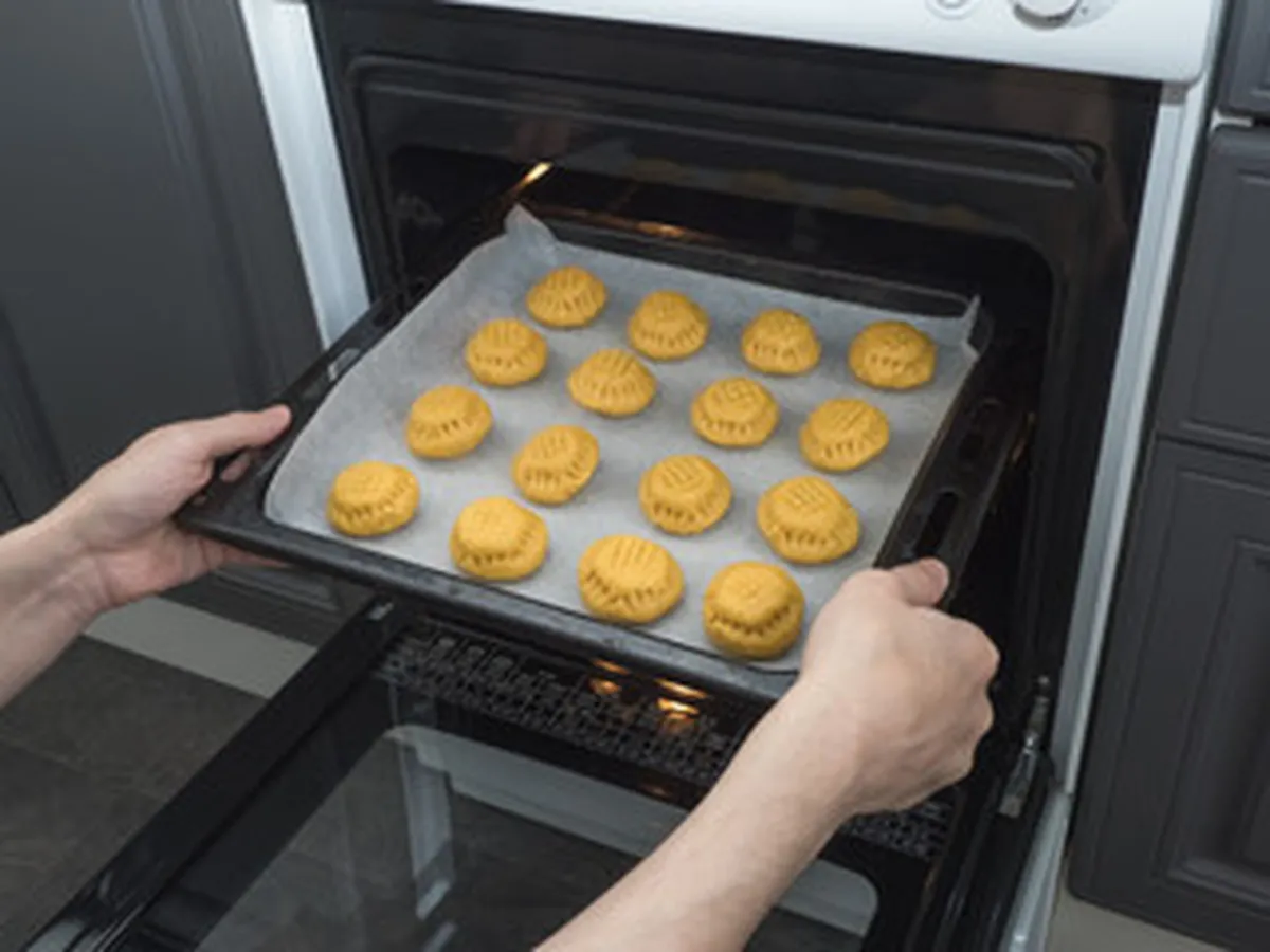 صورة لإعداد الكعك في البيت