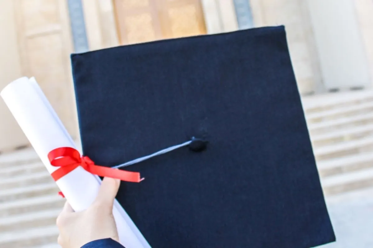 التخرج من الجامعة