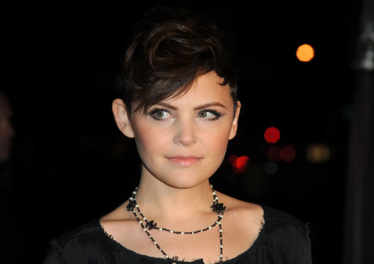 Actress Ginnifer Goodwin aarrives at the Chanel and Charles Finch Pre-Oscar Dinner at Madeo Restaurant on February 26, 2011 in Los Angeles, California. Frazer Harrison / GETTY IMAGES NORTH AMERICA via AFP