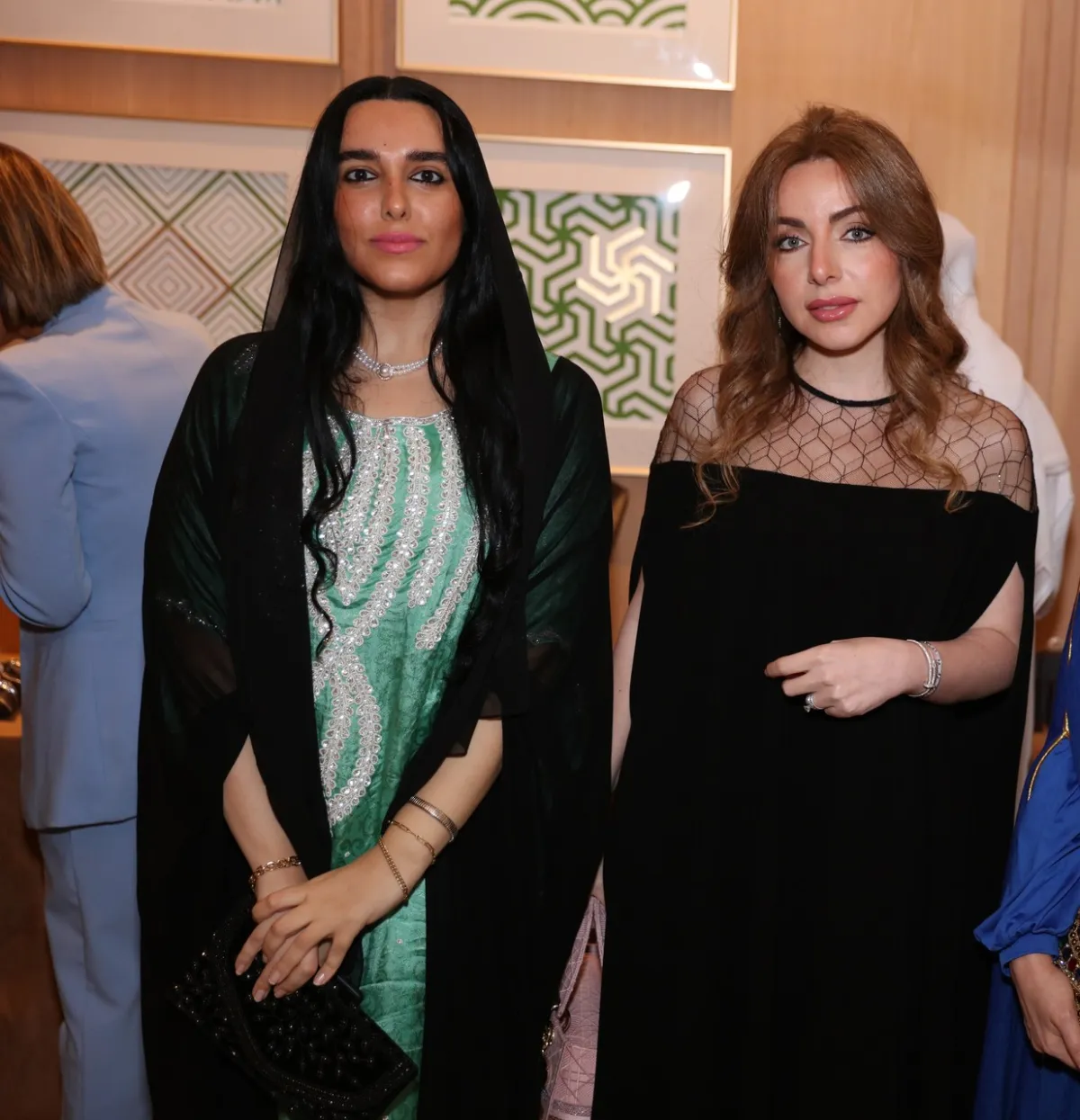 صورة مي الرفيعي وشريهان مشاري 