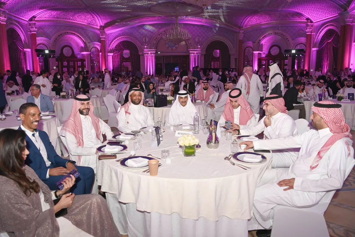 موائد السحور التي جمعت المسؤولين وكافة الموظفين