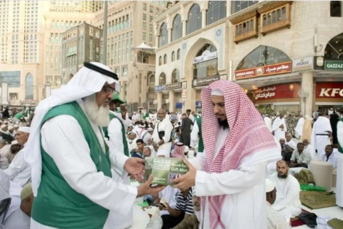 أقدم سُفرة إفطار رمضانية في الحرم المكي