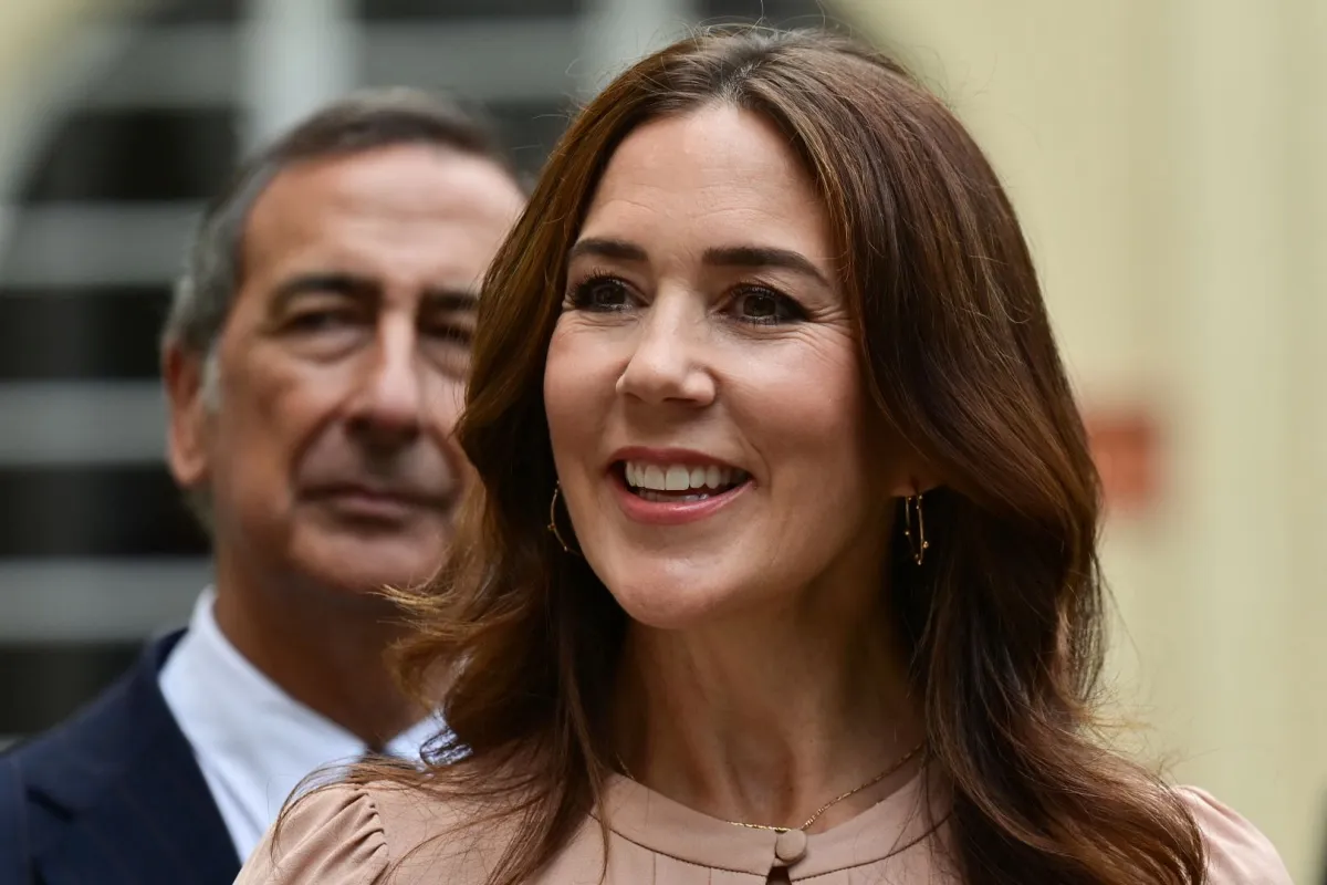 Crown Princess Mary of Denmark and Milan's Mayor Giuseppe Sala  on September 7, 2021, during the Milan Design Week 2021. MIGUEL MEDINA / AFP