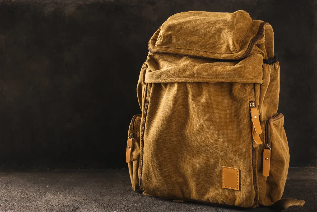 تحضير حقيبة الظهر اللازمة لرحلة التخييم