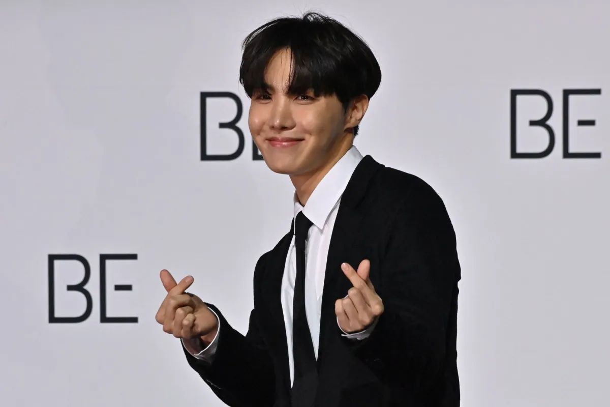 J-Hope in Seoul on November 20, 2020. Jung Yeon-je / AFP