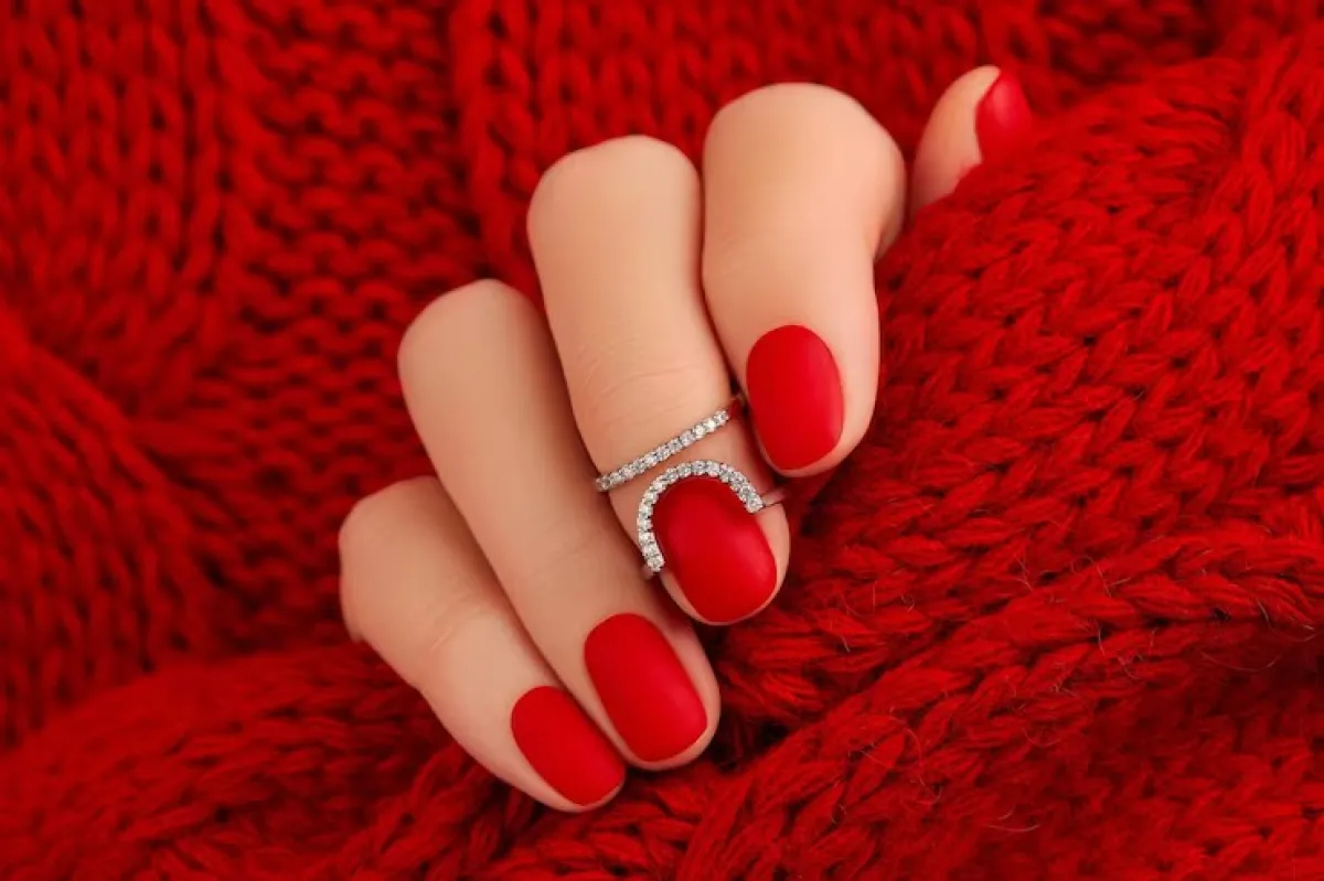 ألوان مناكير 2023