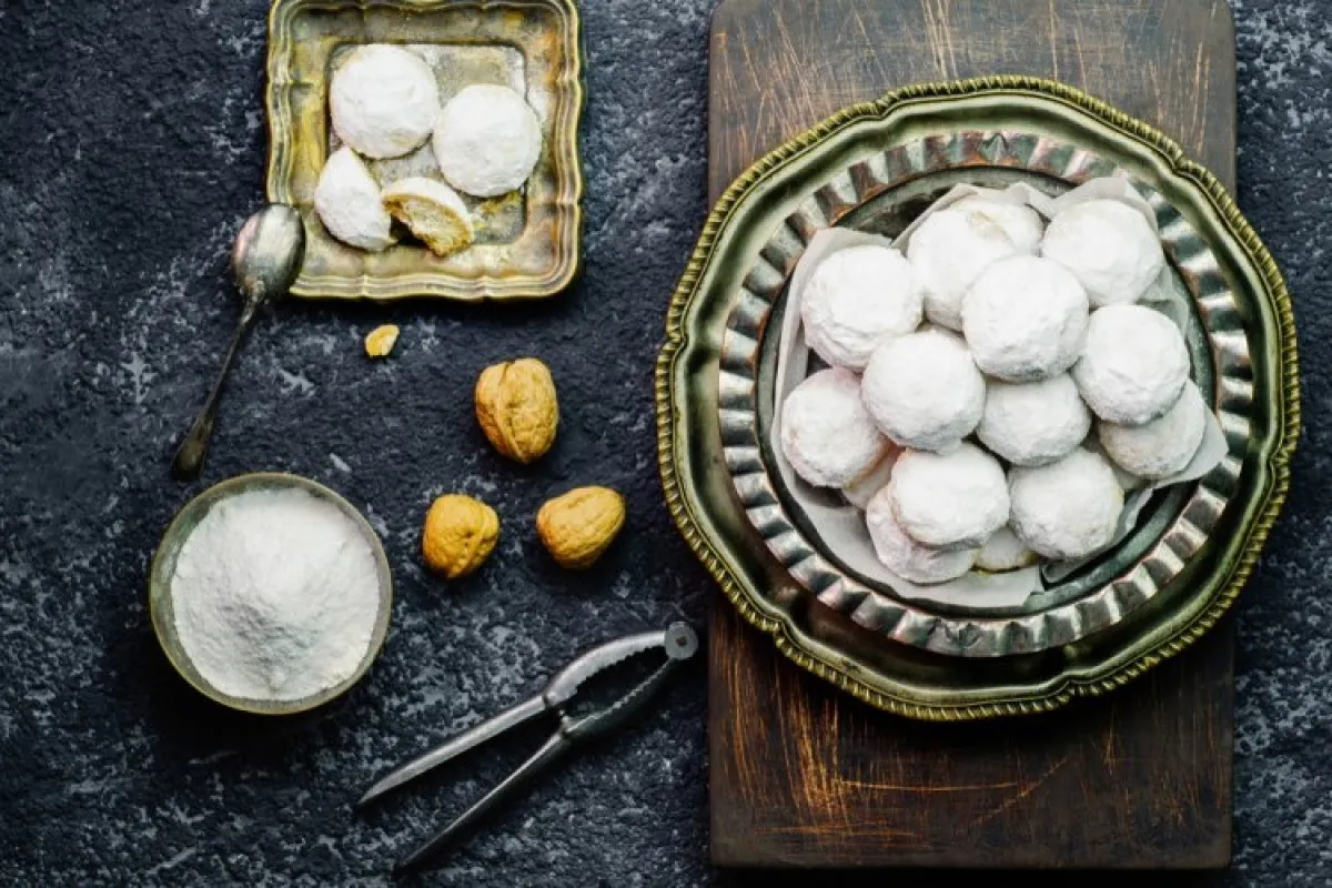 الكعك بين حكايات التراث والأمثال الشعبية وإسقاطات السياسة