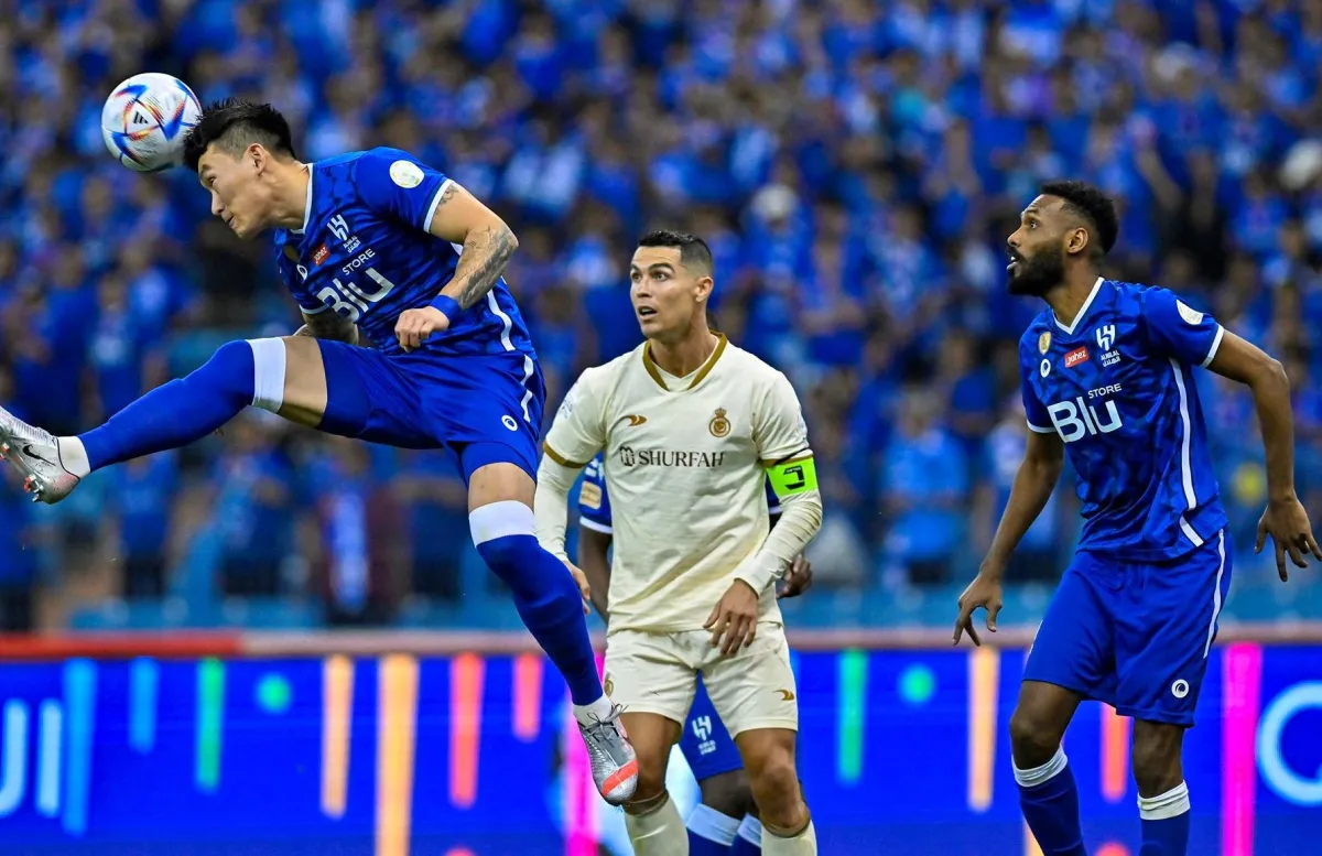 متفوقا على ميسي.. رونالدو  يتصدر قائمة أكثر اللاعبين شعبية عبر السوشيال