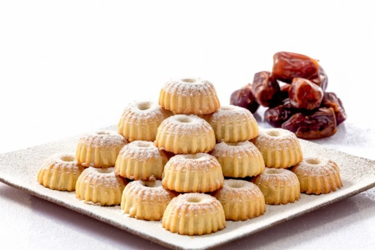 في عيد الفطر المبارك ... كيف احتفى الشعراء بكعك العيد؟