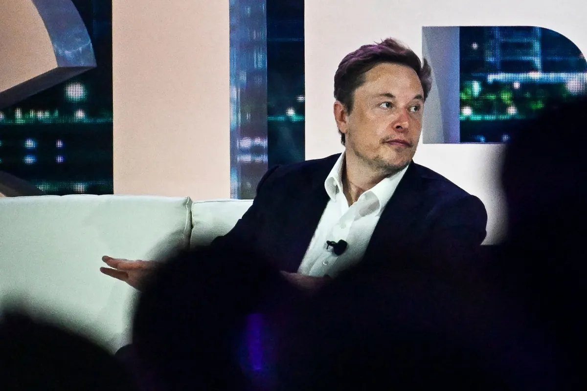 إيلون ماسك يخسر 13 مليار دولار من ثروته في يوم واحد