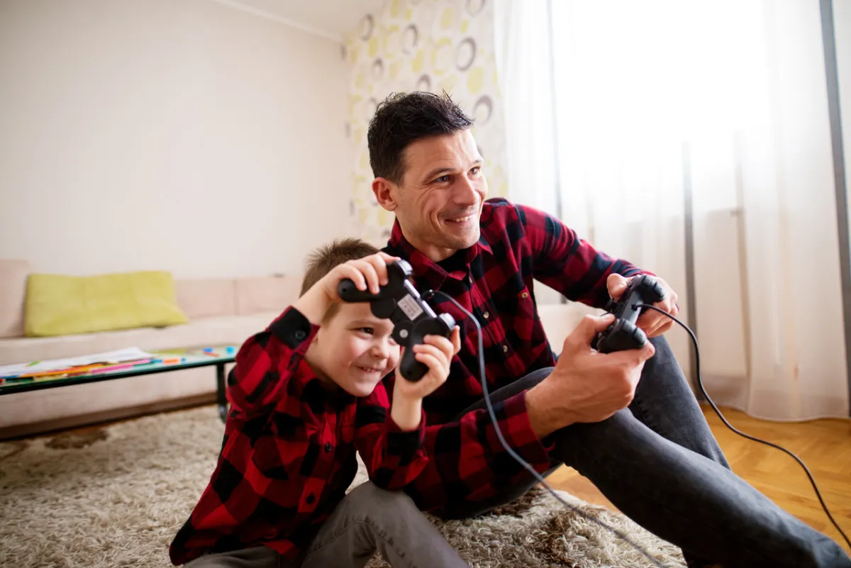 صورة أب وابنه