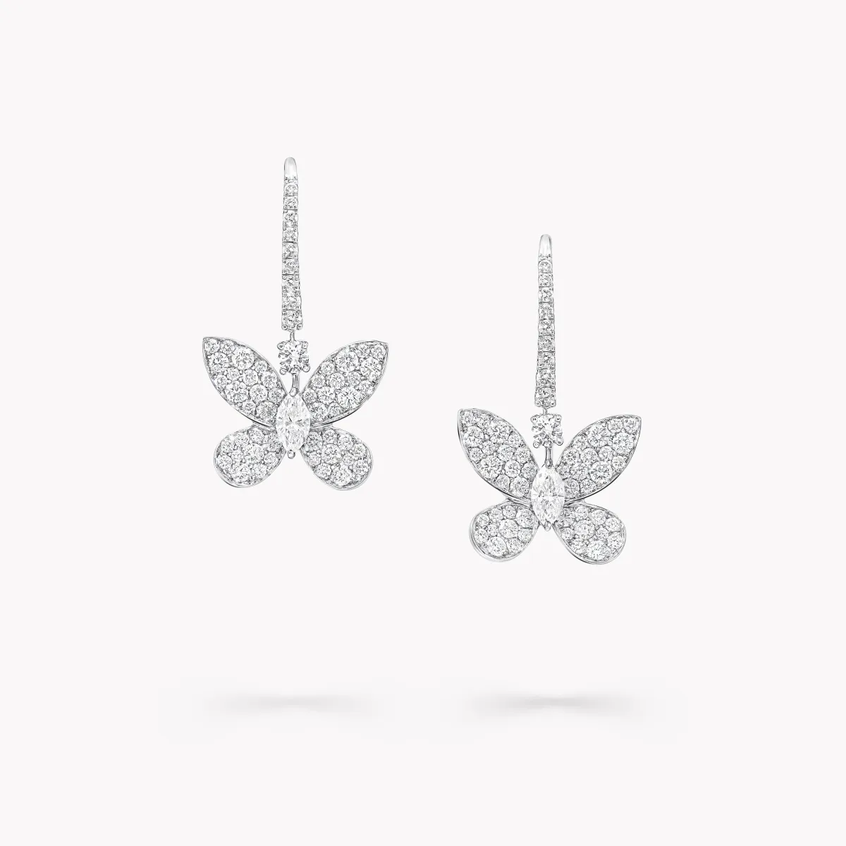أقراط Pavé Butterfly من ماركة غراف Graff