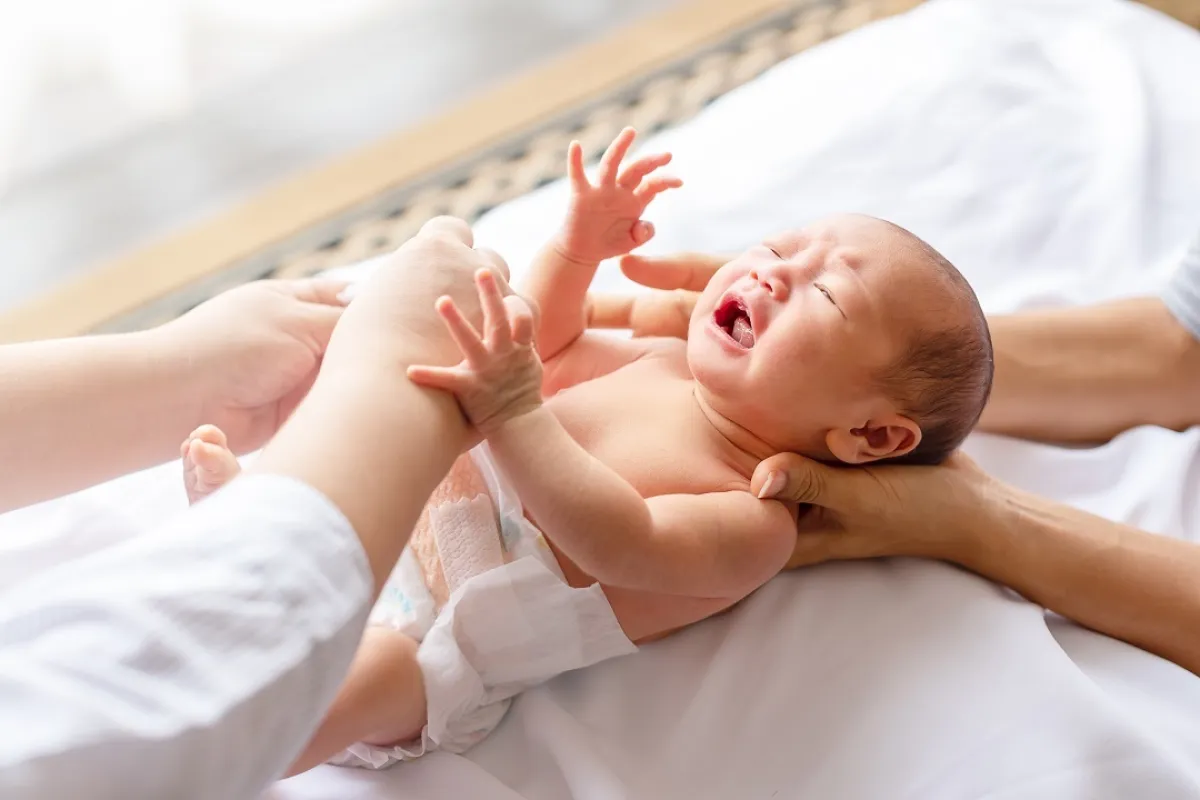 صورة لطفل يبكي