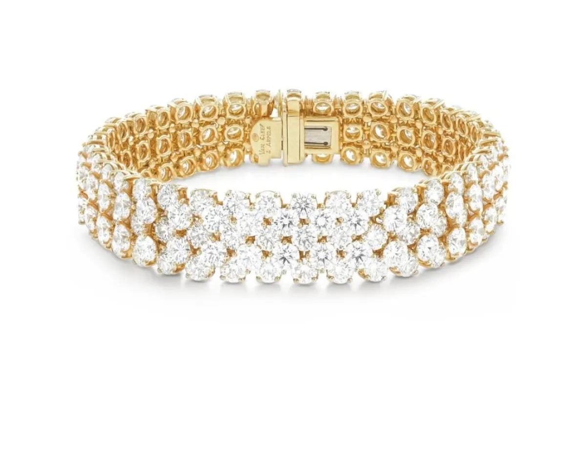 سوار À Cheval من فان كليف آند أربلز Van cleef&Arpels 