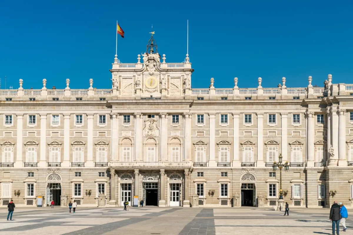 قصر مدريد الملكي 