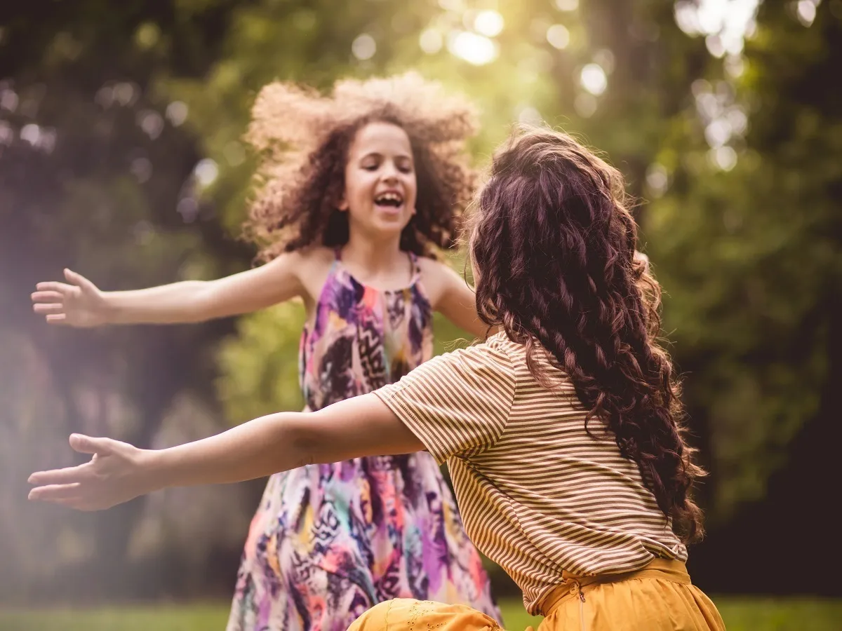 صورة لأم مع طفلتها