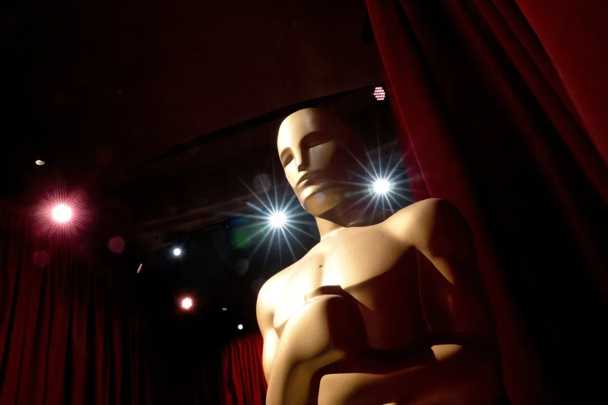 An Oscar statue stands as preparations are made along the red carpet ahead of the 95th Academy Awards, in Hollywood, California, on March 12, 2023. Stefani Reynolds / AFP
