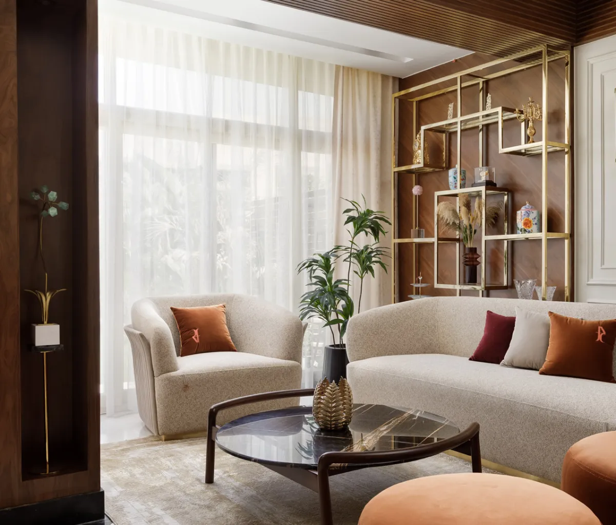 المعادن تجمل ديكورات المنزل (الصورة من AHMED SALEH DESIGNS) 