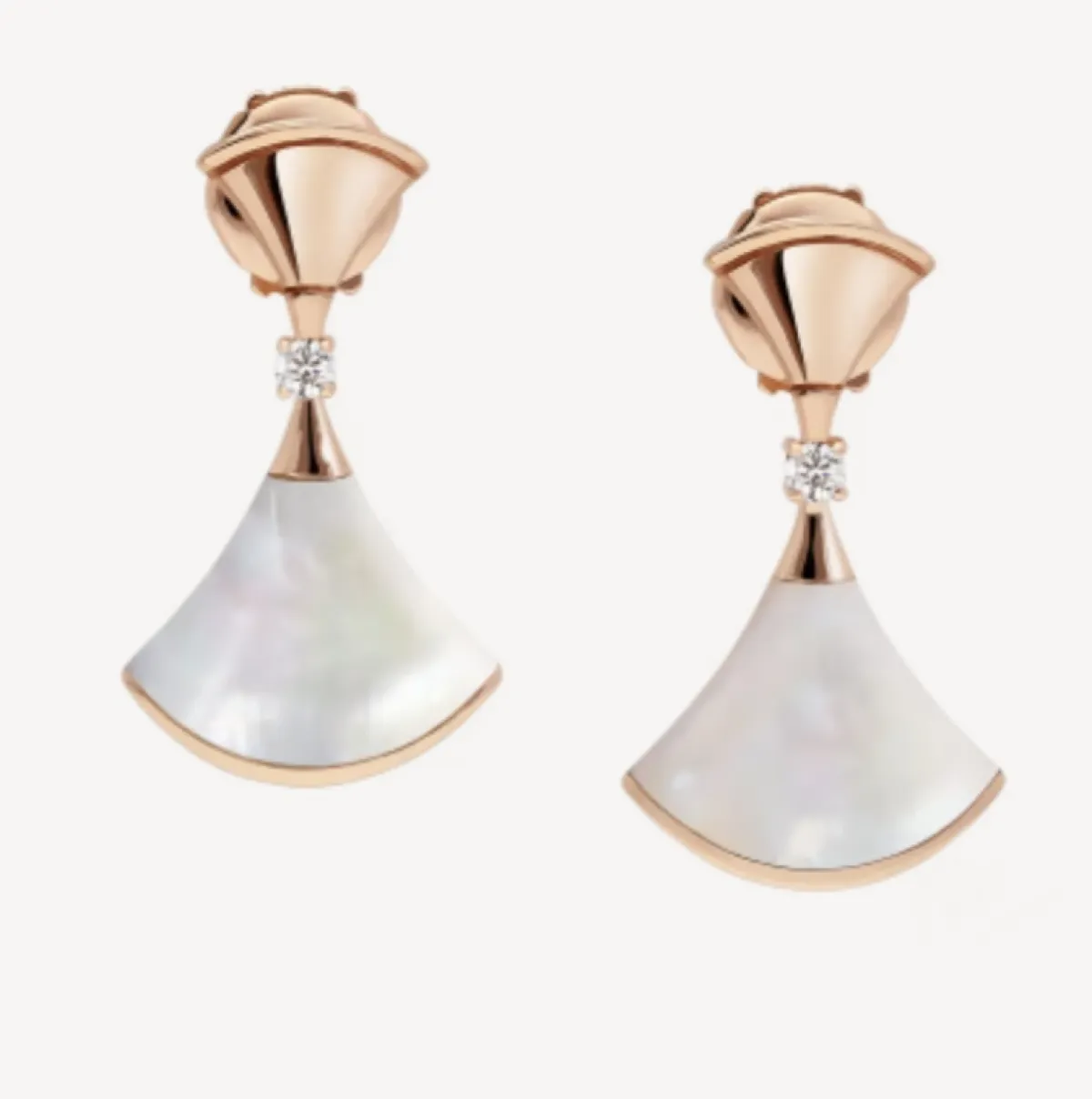 اقراط ديفاز دريم من بلغاري Bvlgari