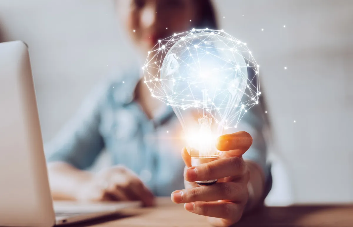 اليوم العالمي للابداع والابتكار-Shutterstock