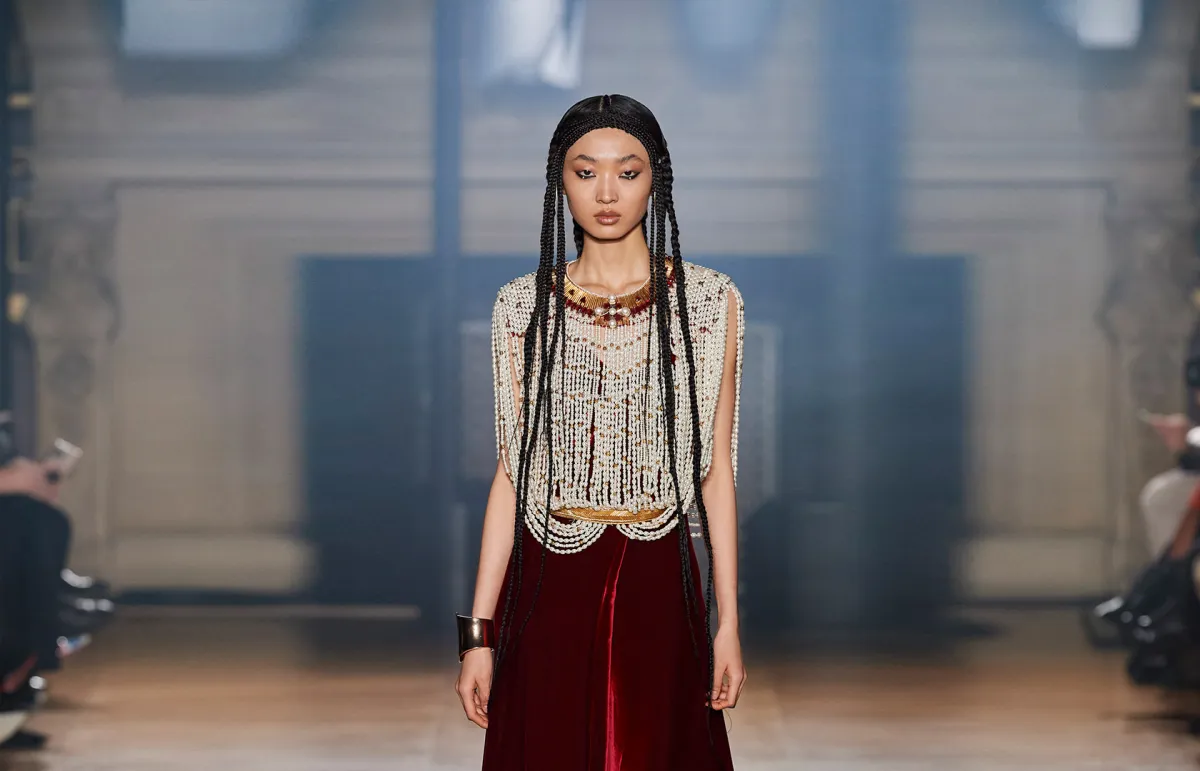 موديلات فساتين سهرة مطرزة باللؤلؤ من ميزون شريبي Maison Chraibi