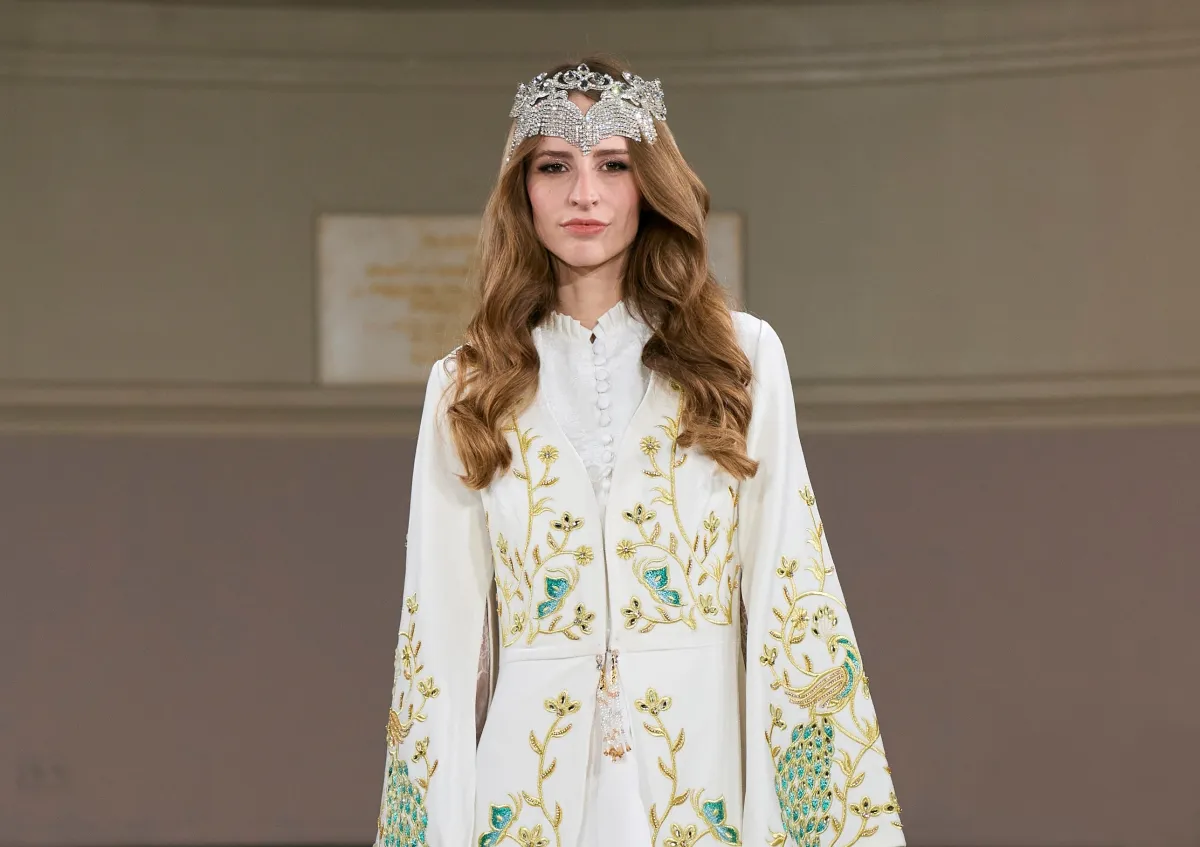   قفاطين للعروس لرمضان 2023 من عزيز روزييف Aziz Ruziyev