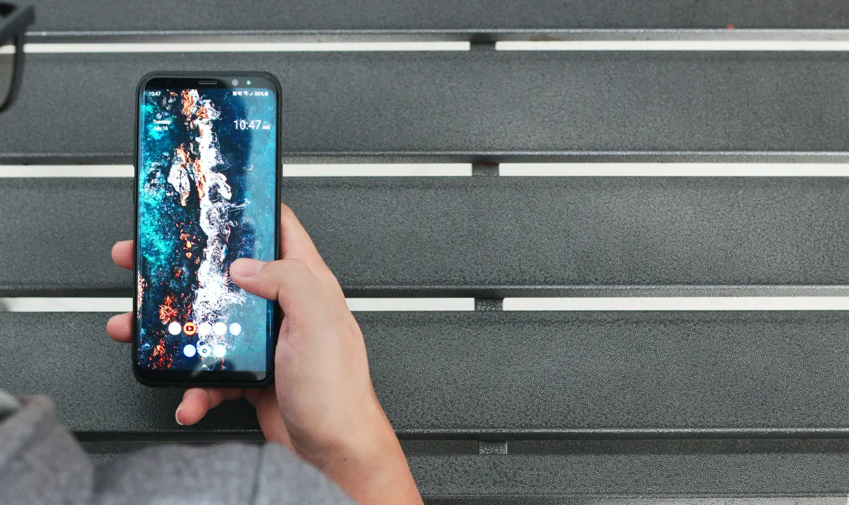 أشياء يجب أخذها بالاعتبار أثناء عمل نسخة احتياطية لهاتفك الذكي - الصورة من unsplash