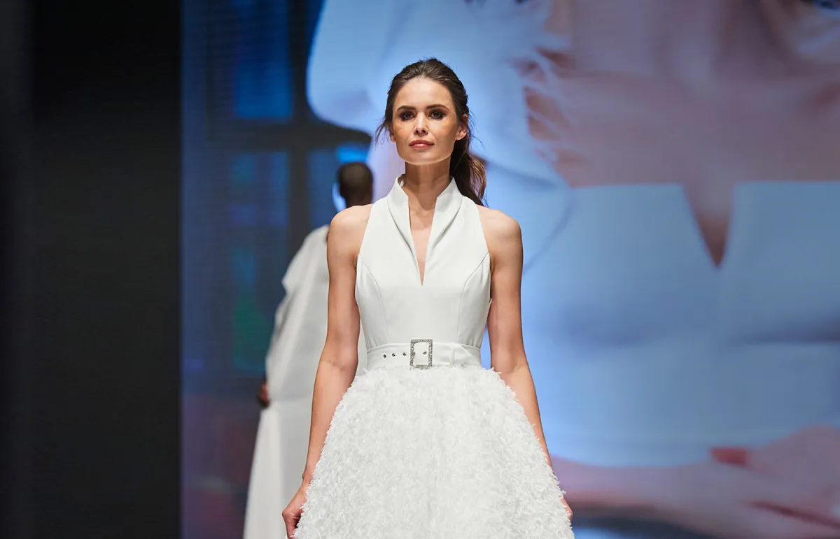 أفكار جديدة  لفستان زفاف عصري وعملي