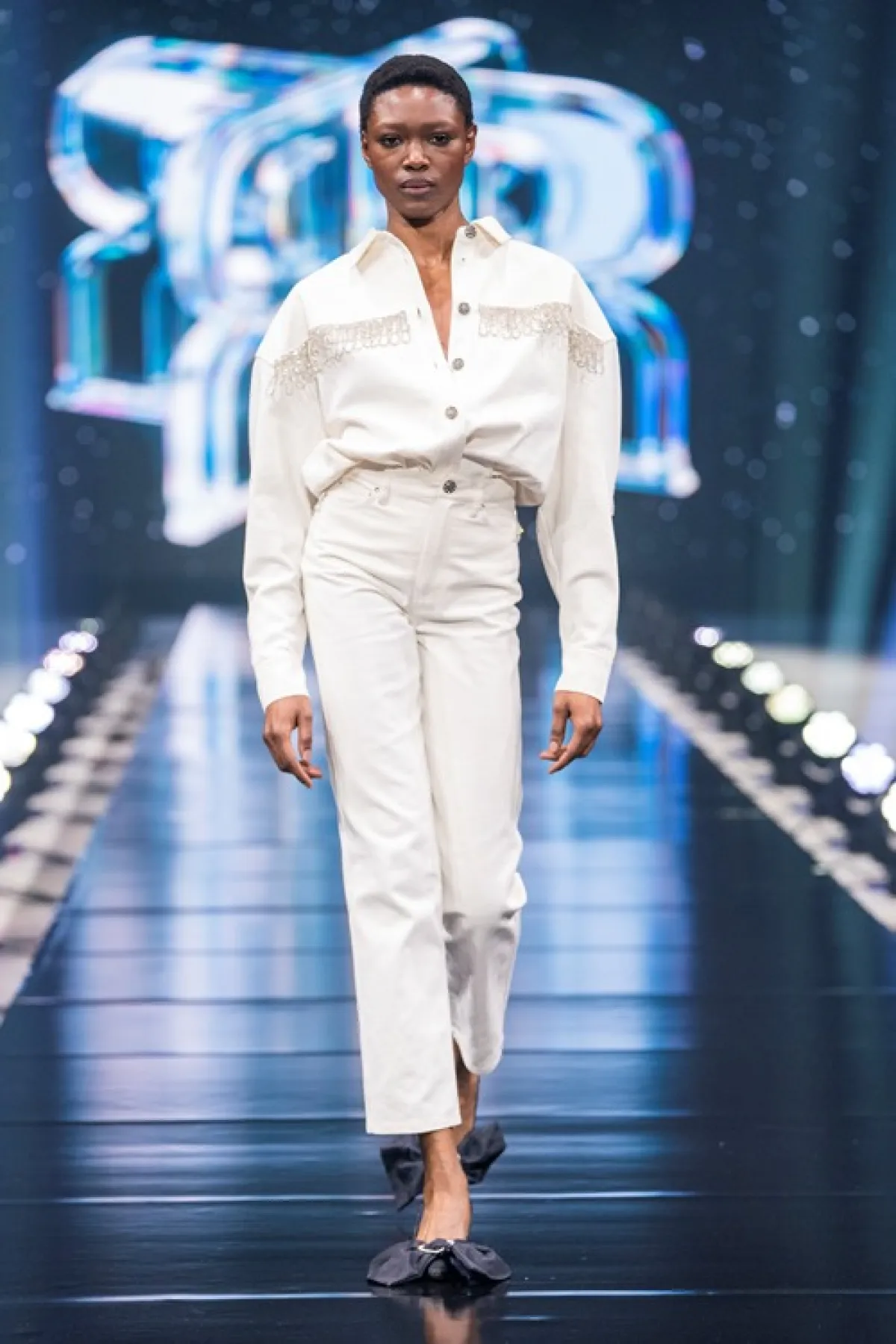 الجينز الابيض من روتايت بيرغر كريستنتن