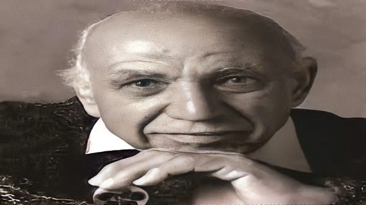 المخرج صلاح أبو سيف - صورة أرشيفية