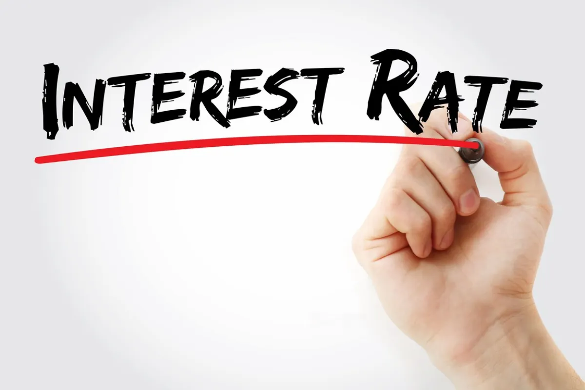 للقروض فائدة مرتفعة