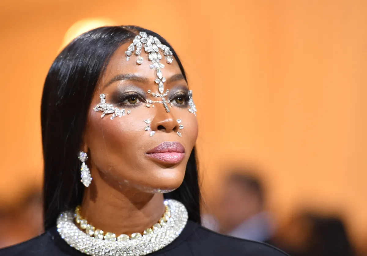 British model Naomi Campbell arrives for the 2022 Met Gala at the Metropolitan Museum of Art on May 2, 2022, in New York. The Gala raises money for the Metropolitan Museum of Art's Costume Institute. The Gala's 2022 theme is "In America: An Anthology of Fashion" ANGELA WEISS / AFP".