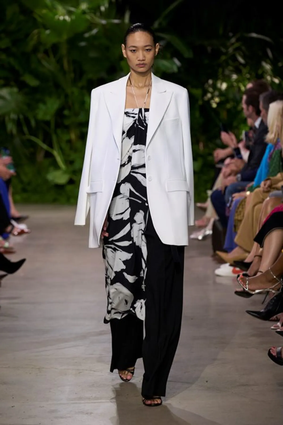 جمبسوت أسود من مايكل كورس Michael Kors